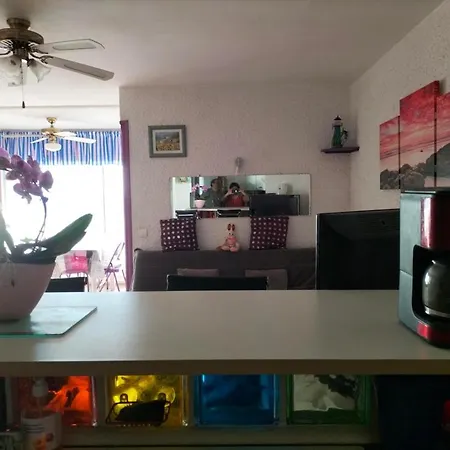 T2 Front De Apartment